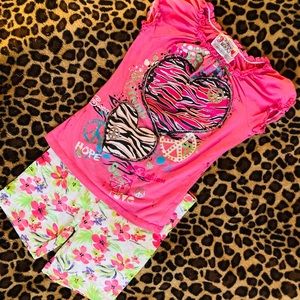 •• S O L D ••